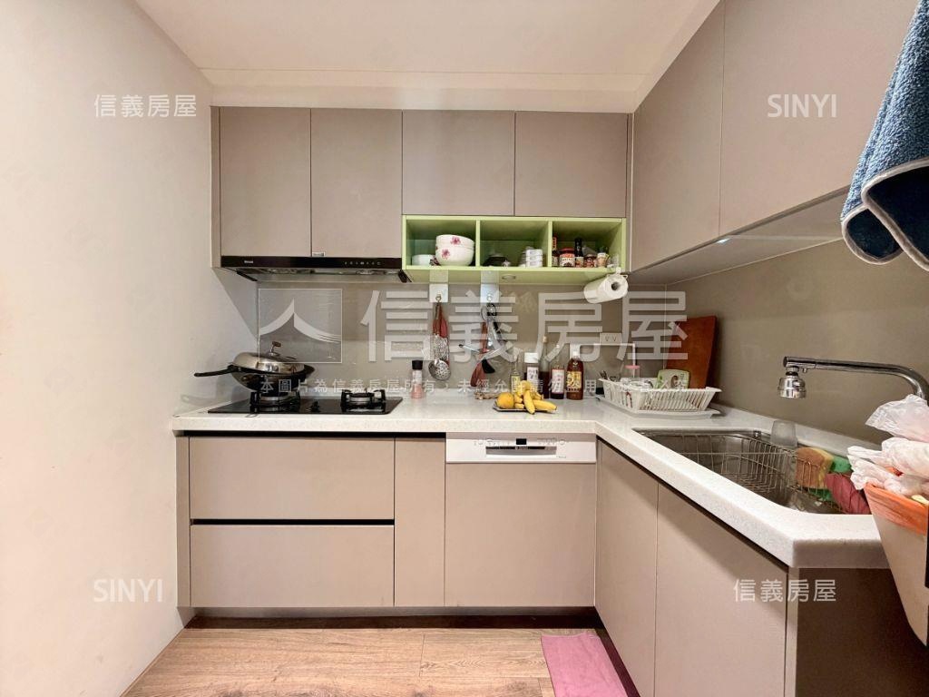 創研逸品精裝露臺戶平車位房屋室內格局與周邊環境