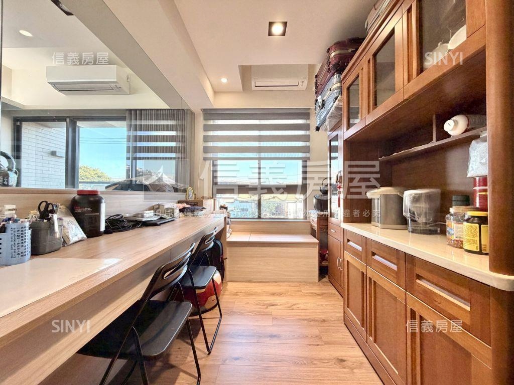 創研逸品精裝露臺戶平車位房屋室內格局與周邊環境