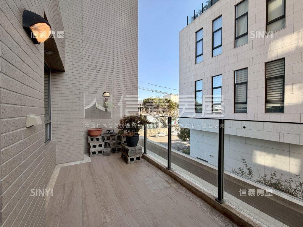 創研逸品精裝露臺戶平車位房屋室內格局與周邊環境