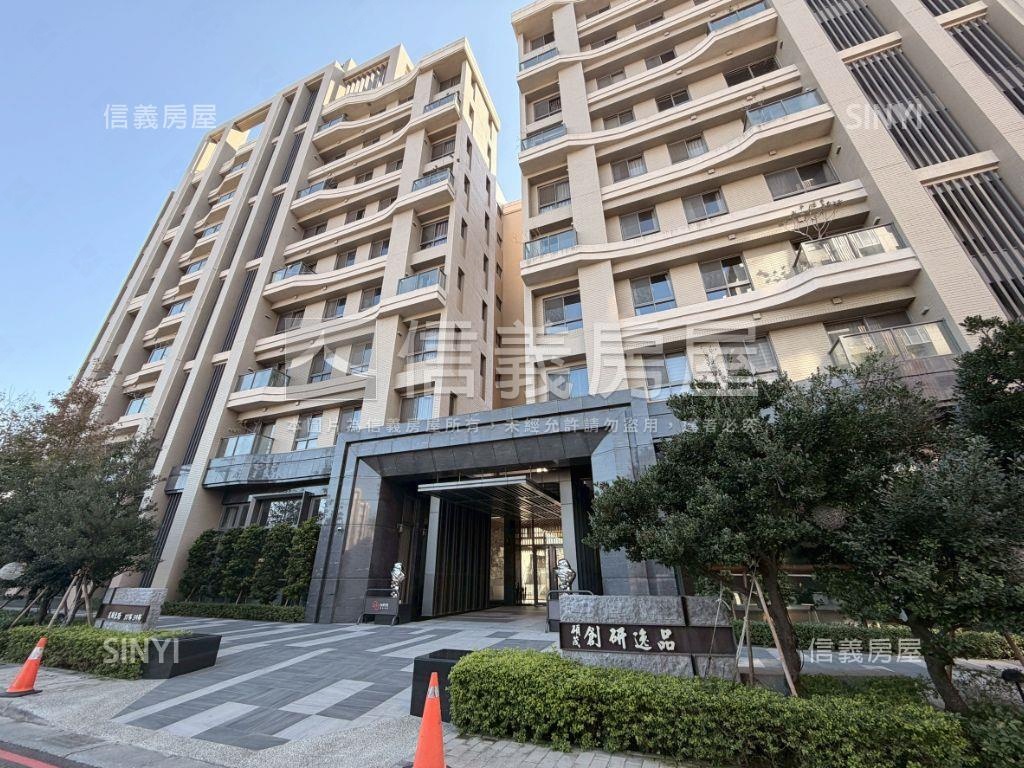 創研逸品精裝露臺戶平車位房屋室內格局與周邊環境