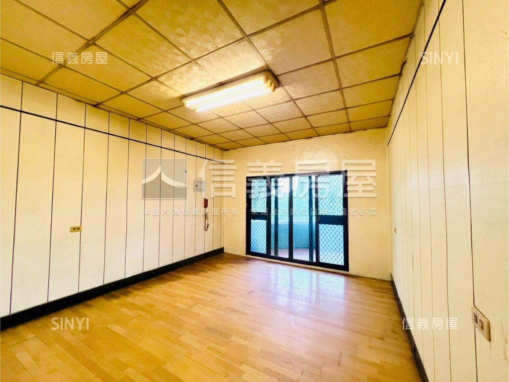 府安邊間ＤＩＹ面河景透天房屋室內格局與周邊環境
