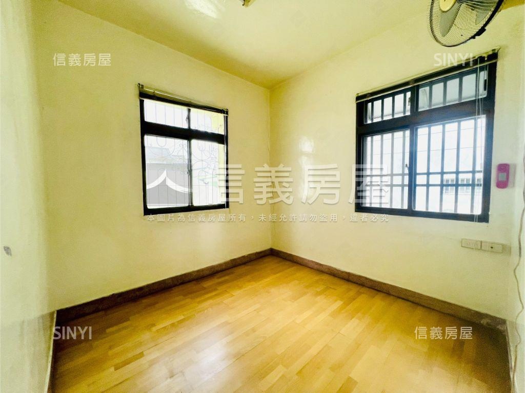 府安邊間ＤＩＹ面河景透天房屋室內格局與周邊環境