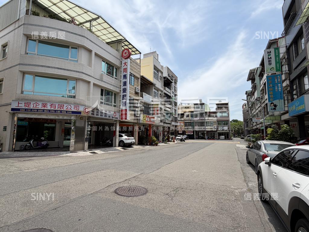 左營寵物客棧精美樓店房屋室內格局與周邊環境