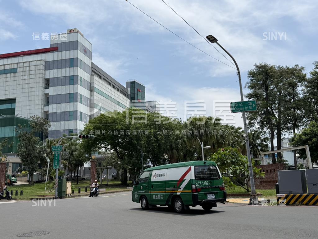 左營寵物客棧精美樓店房屋室內格局與周邊環境