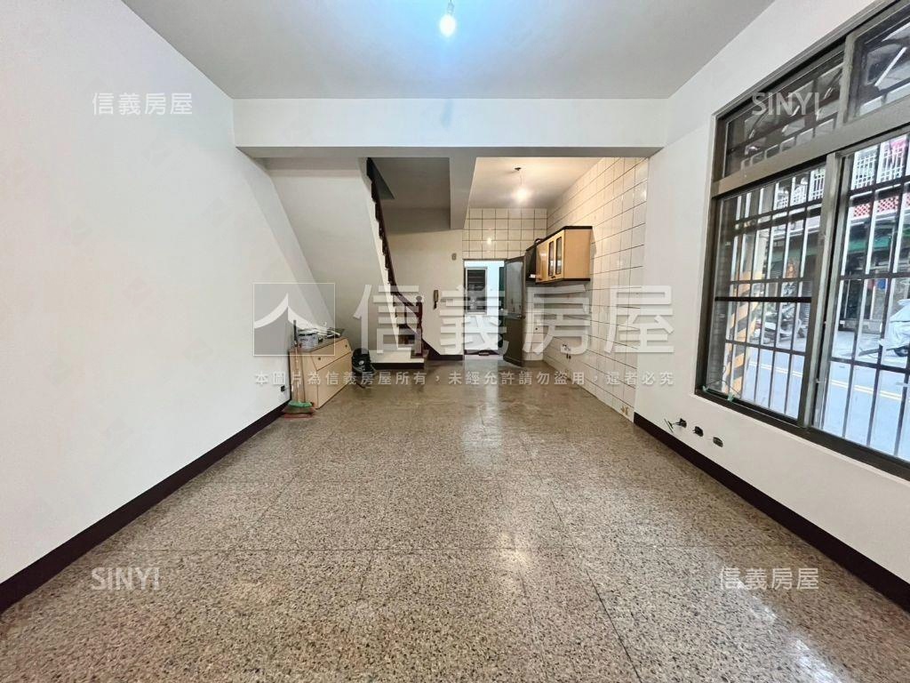 超Ａ兩面臨街三角窗美透天房屋室內格局與周邊環境