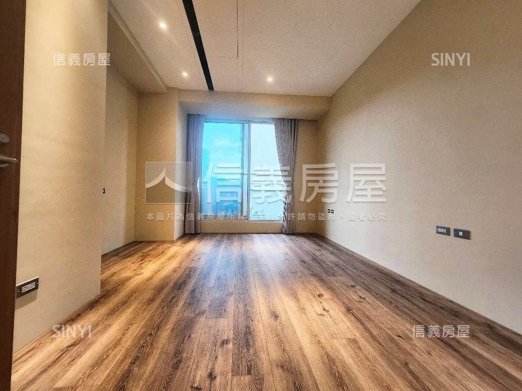 府都東區未住質感豪邸雙車房屋室內格局與周邊環境