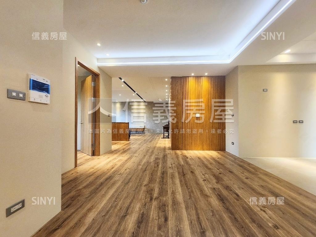 府都東區未住質感豪邸雙車房屋室內格局與周邊環境
