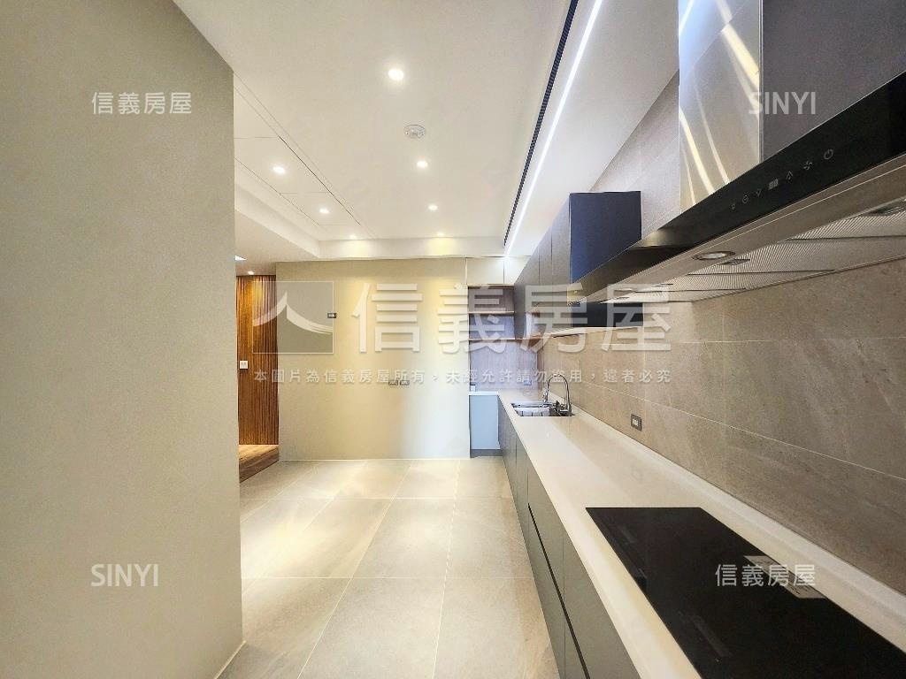 府都東區未住質感豪邸雙車房屋室內格局與周邊環境