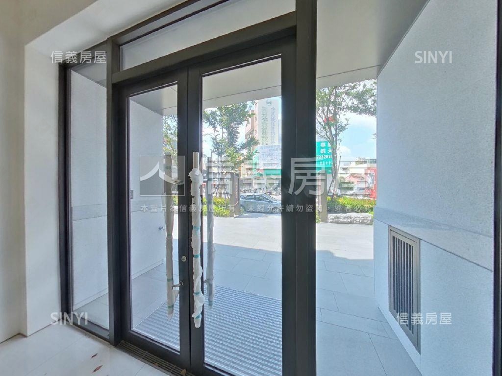 世紀官邸店面房屋室內格局與周邊環境