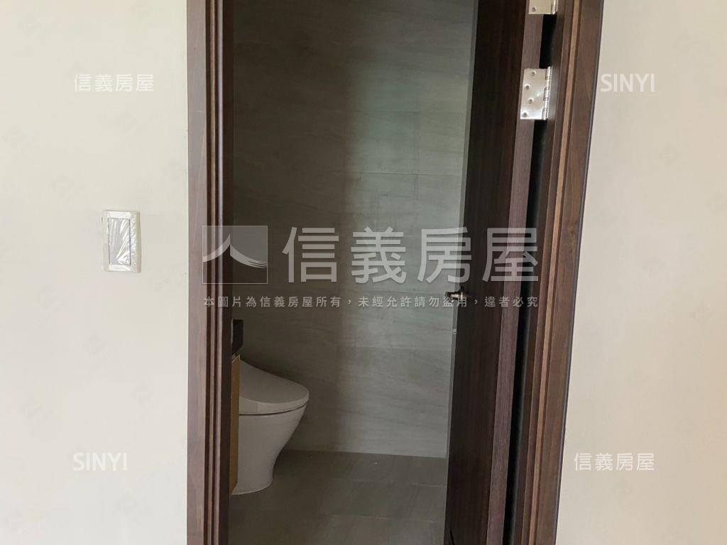 世紀官邸店面房屋室內格局與周邊環境