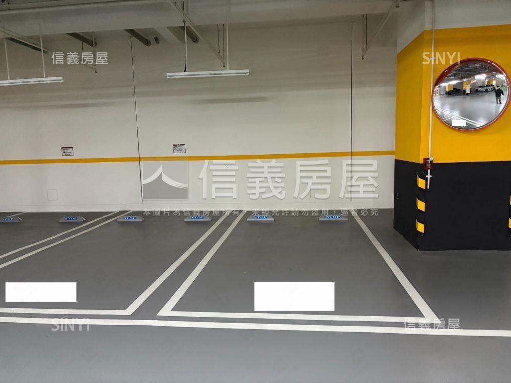 世紀官邸店面房屋室內格局與周邊環境