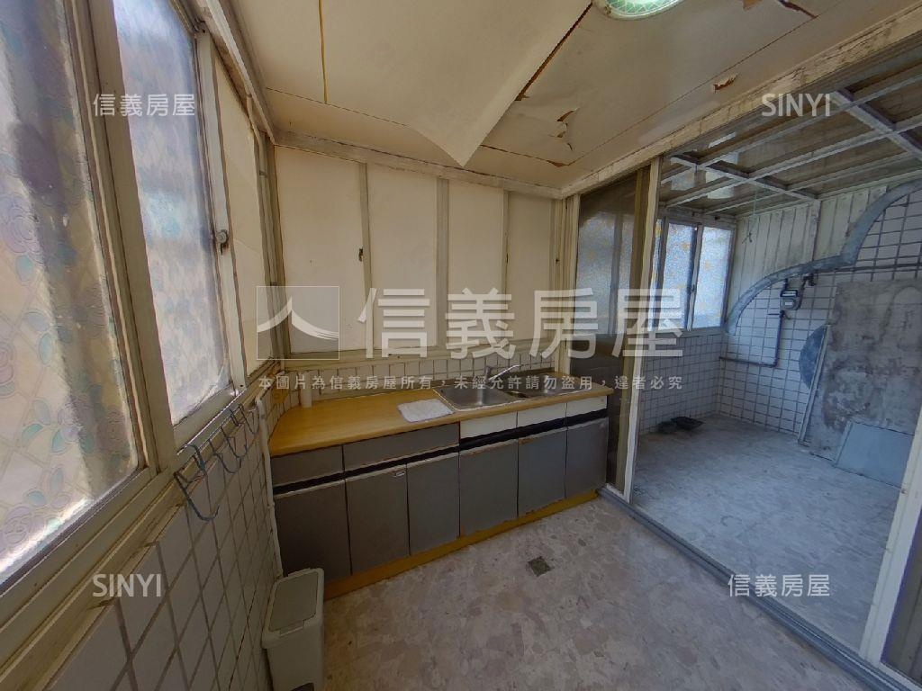 東湖國中旁樂活電梯三房房屋室內格局與周邊環境