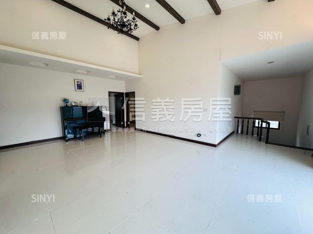 陽明山遼闊腹地別墅房屋室內格局與周邊環境
