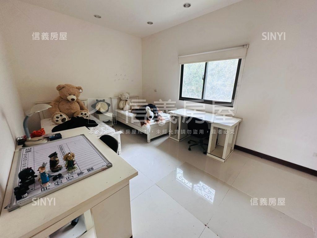 陽明山遼闊腹地別墅房屋室內格局與周邊環境