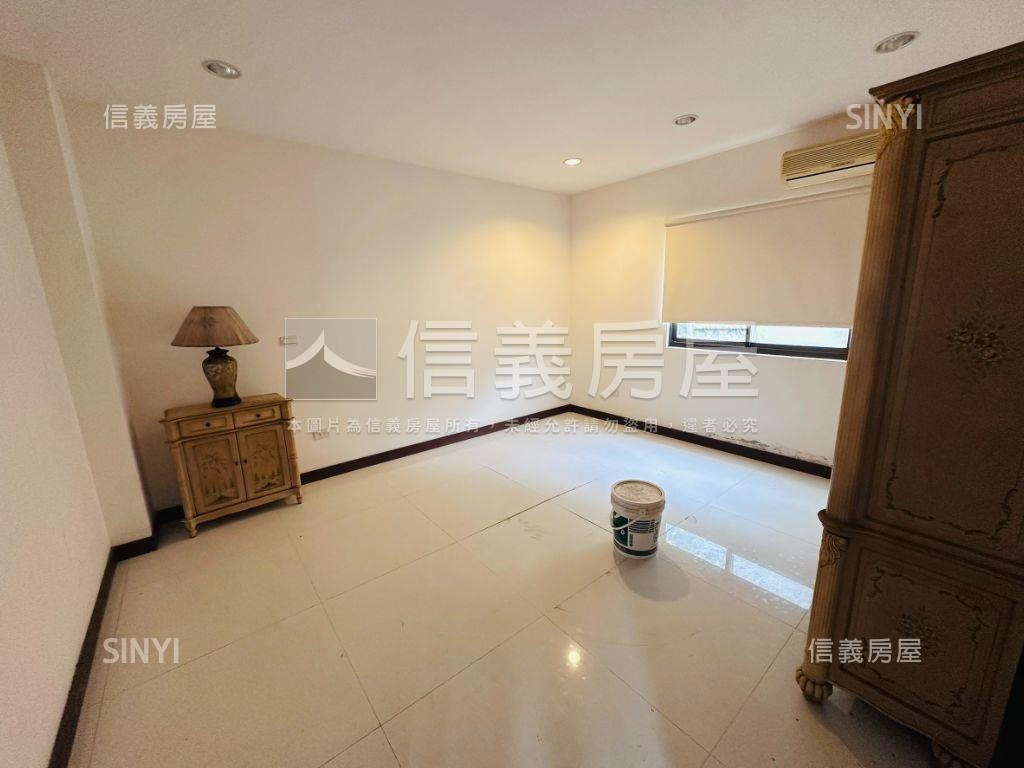 陽明山遼闊腹地別墅房屋室內格局與周邊環境