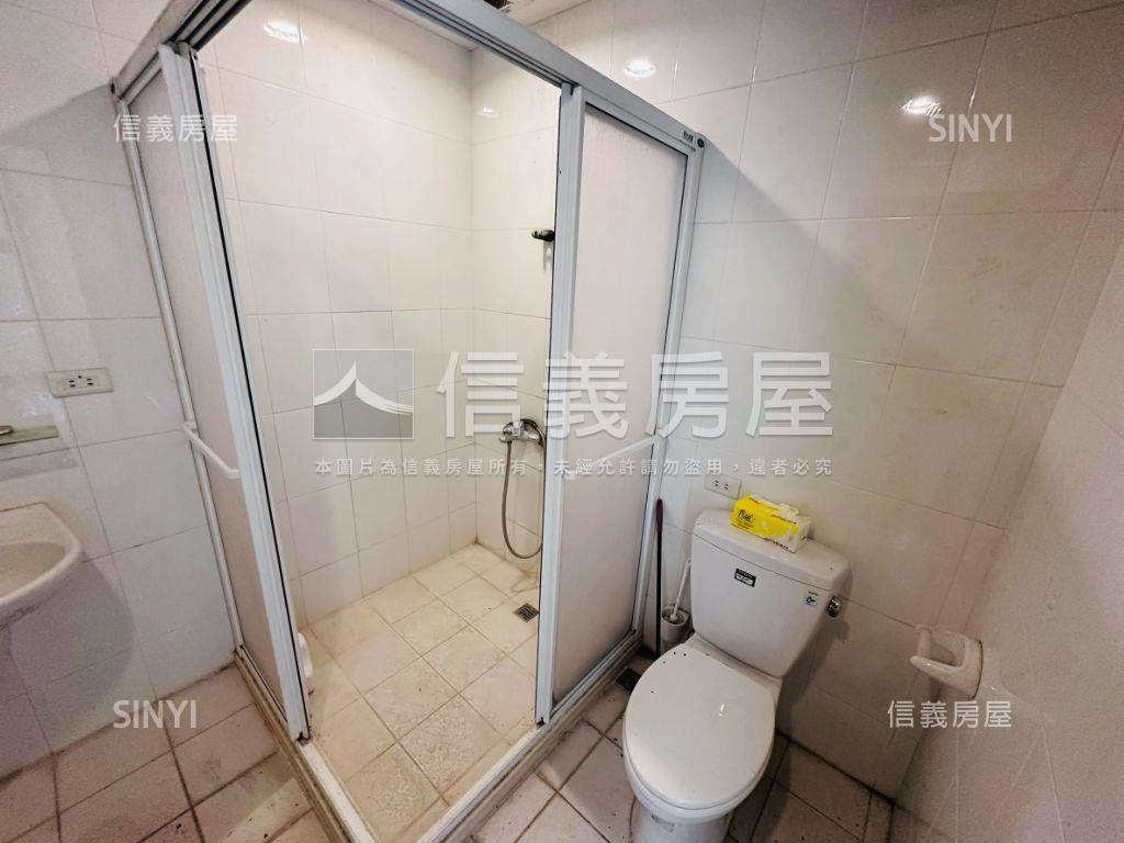 陽明山遼闊腹地別墅房屋室內格局與周邊環境