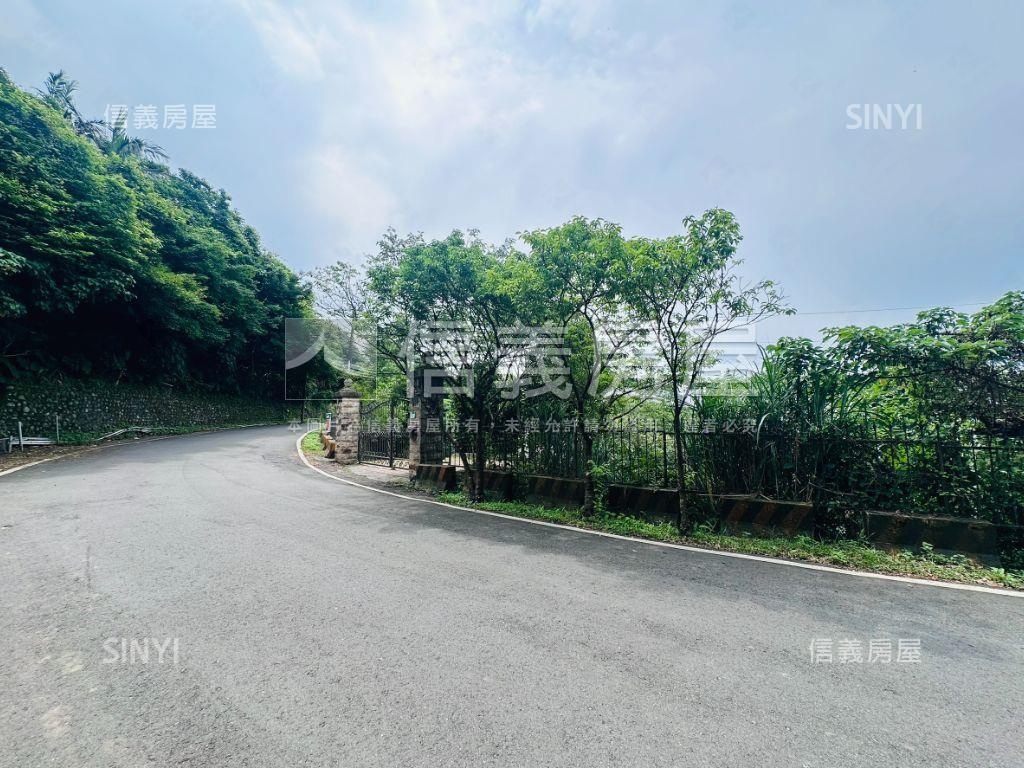 陽明山遼闊腹地別墅房屋室內格局與周邊環境
