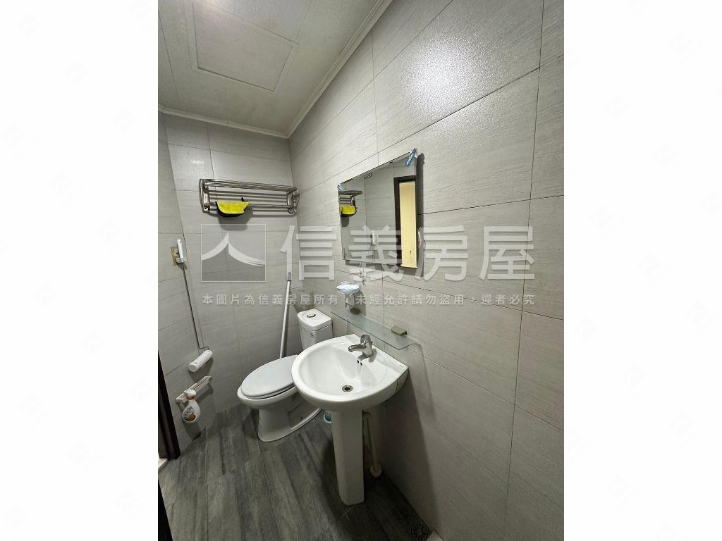 精明商圈稀有角店房屋室內格局與周邊環境