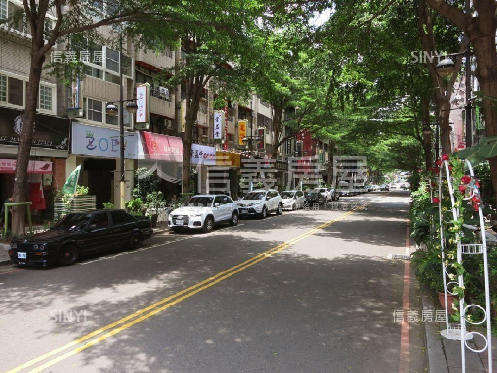 精明商圈稀有角店房屋室內格局與周邊環境