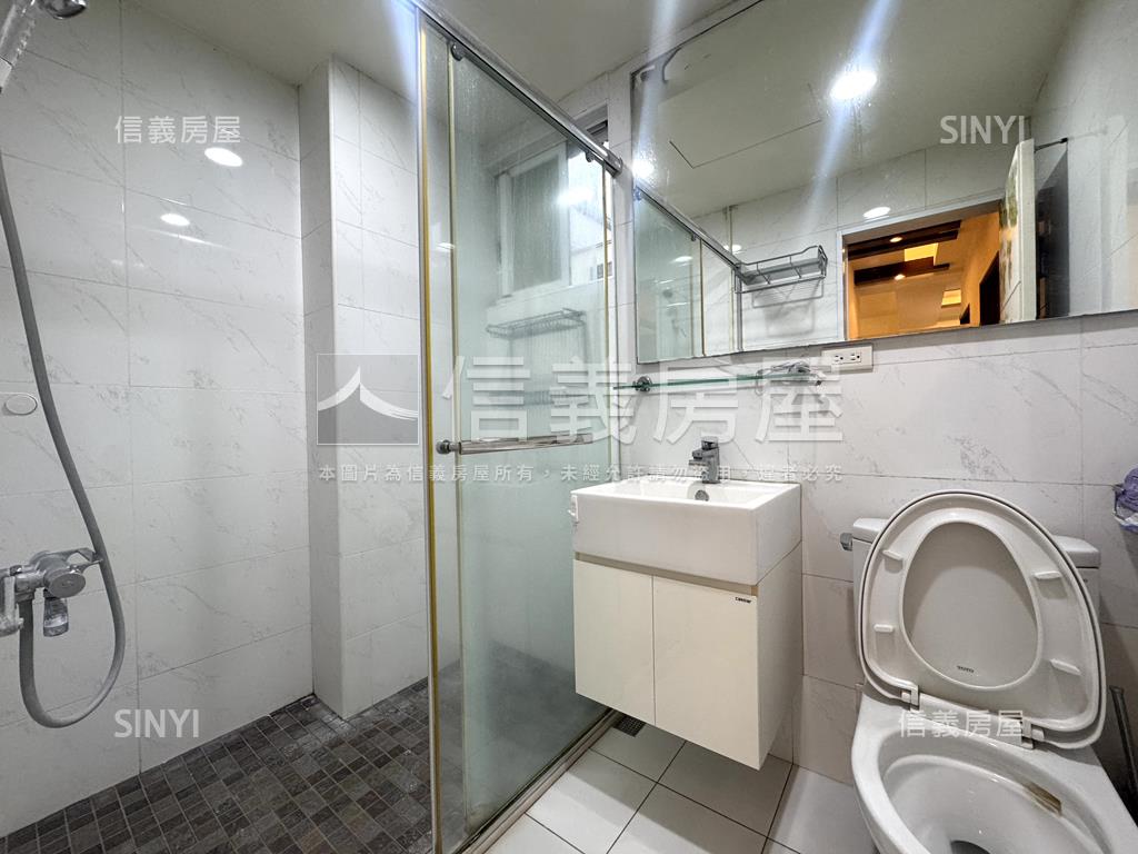 專任德安綠景邊間採光三房房屋室內格局與周邊環境