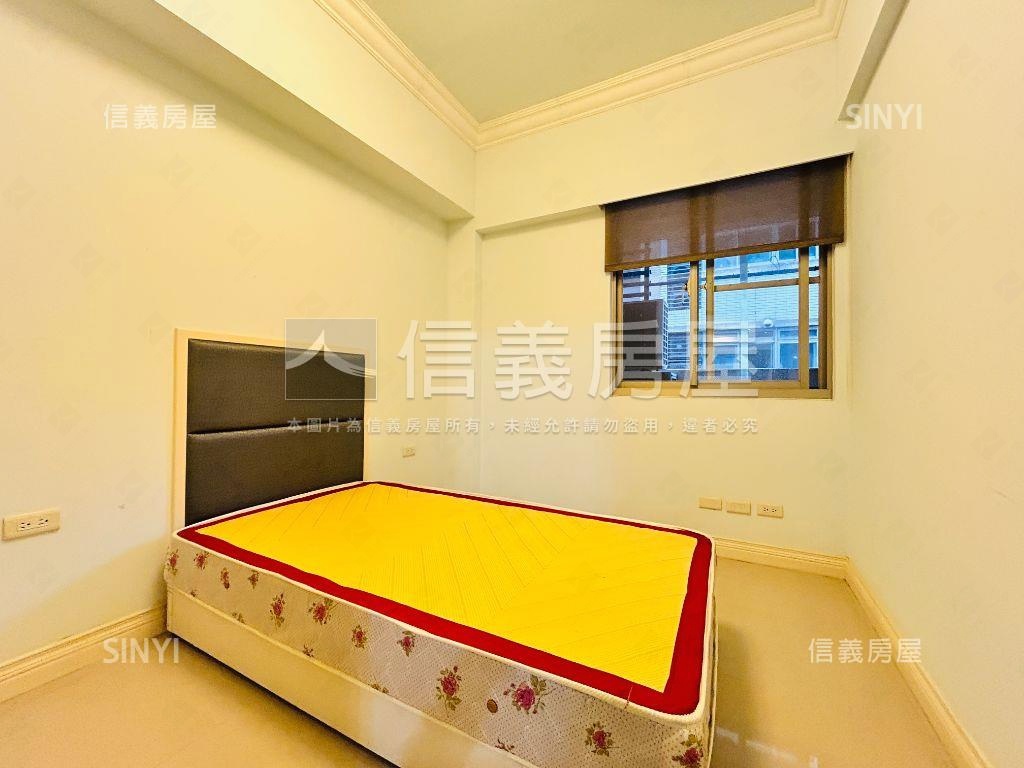 豪斯登堡蛋黃區大四房房屋室內格局與周邊環境