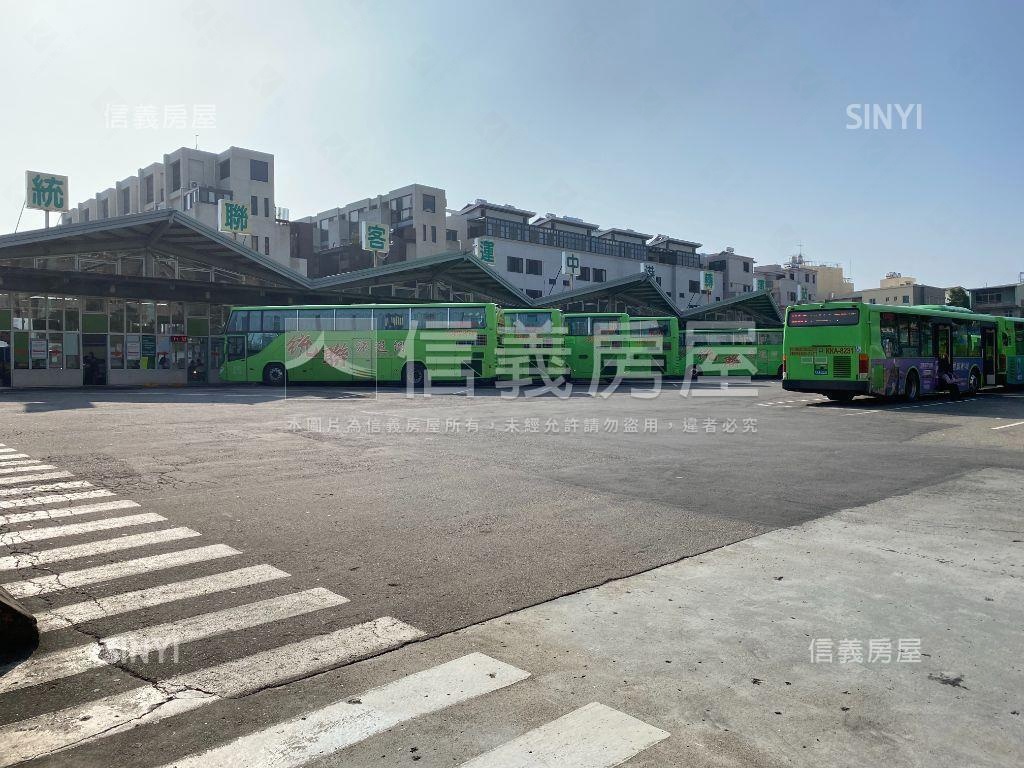 正福科路旁大地坪角間透店房屋室內格局與周邊環境