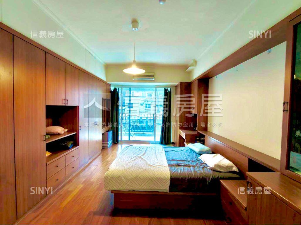 湯泉櫻花靜巷四房車位房屋室內格局與周邊環境