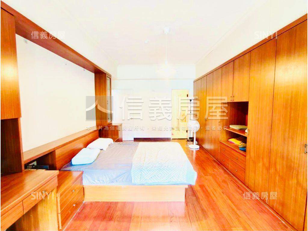 湯泉櫻花靜巷四房車位房屋室內格局與周邊環境