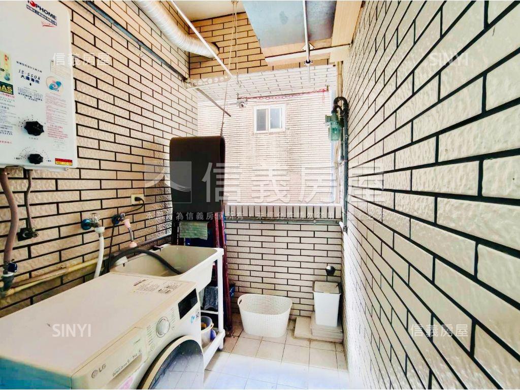 湯泉櫻花靜巷四房車位房屋室內格局與周邊環境