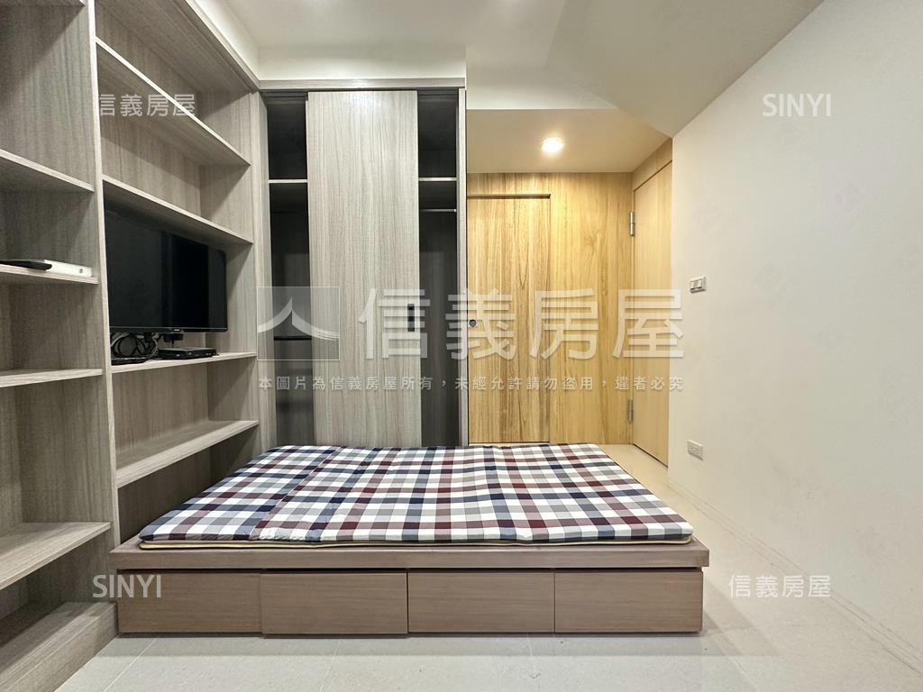 近捷運稀有靜巷邊間一樓房屋室內格局與周邊環境