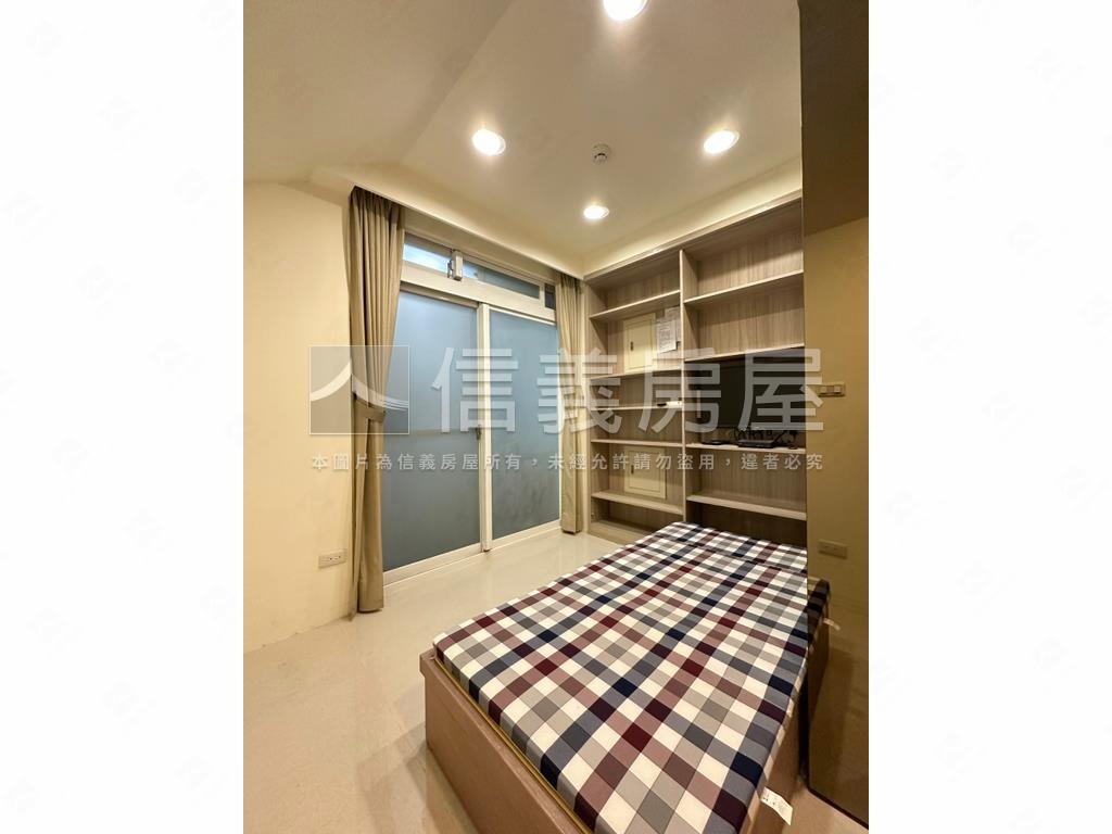 近捷運稀有靜巷邊間一樓房屋室內格局與周邊環境