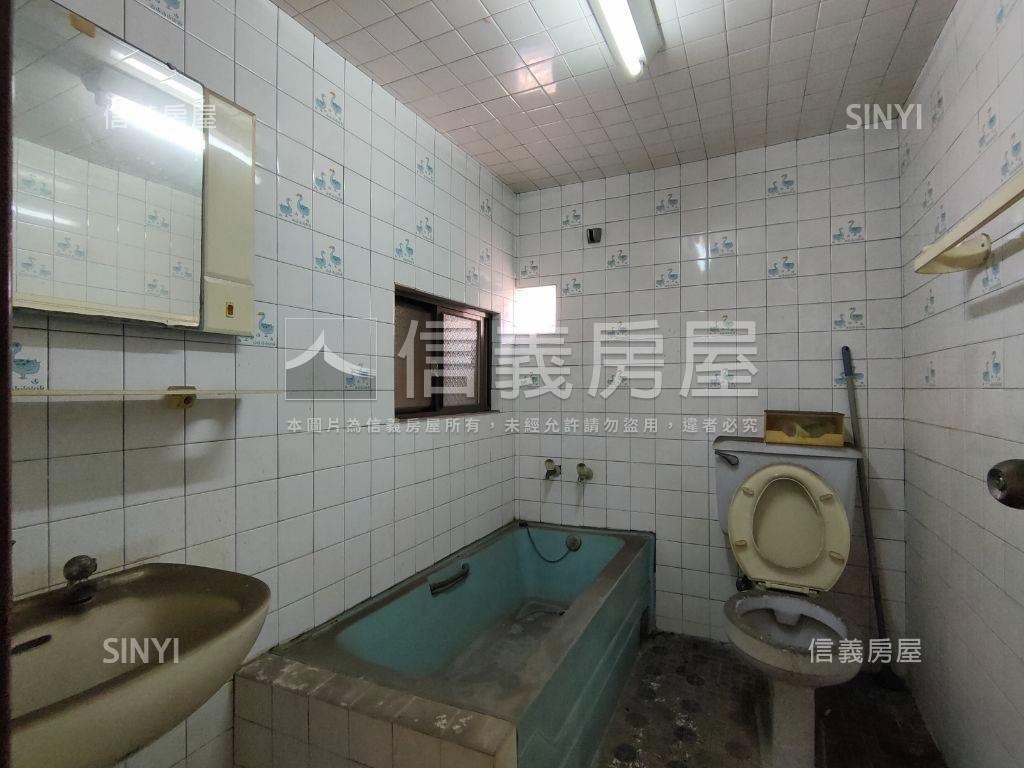 文賢路夯店面房屋室內格局與周邊環境