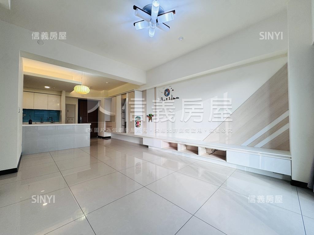 仁發香榭３房美裝潢平車房屋室內格局與周邊環境