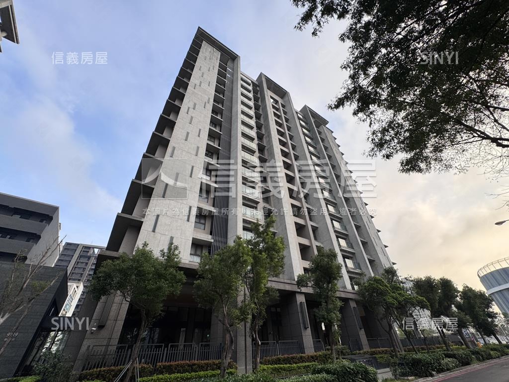 仁發香榭３房美裝潢平車房屋室內格局與周邊環境