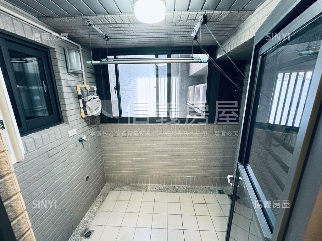 仁發香榭３房美裝潢平車房屋室內格局與周邊環境