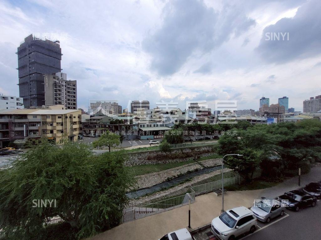 國美館㊣五權西二街透天房屋室內格局與周邊環境