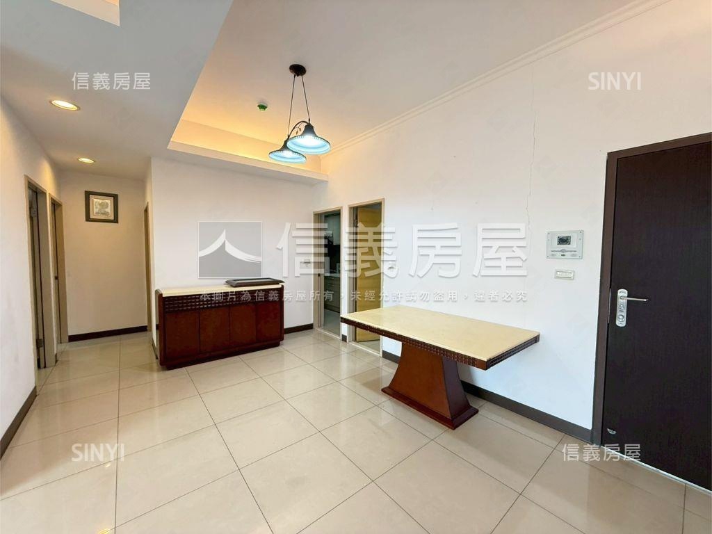 中央公園稀有絕美典藏三房房屋室內格局與周邊環境