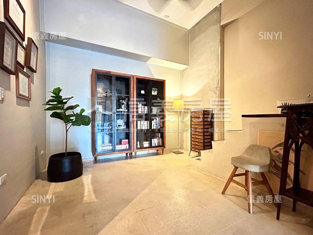 專．愛河河畔．河西金角店房屋室內格局與周邊環境