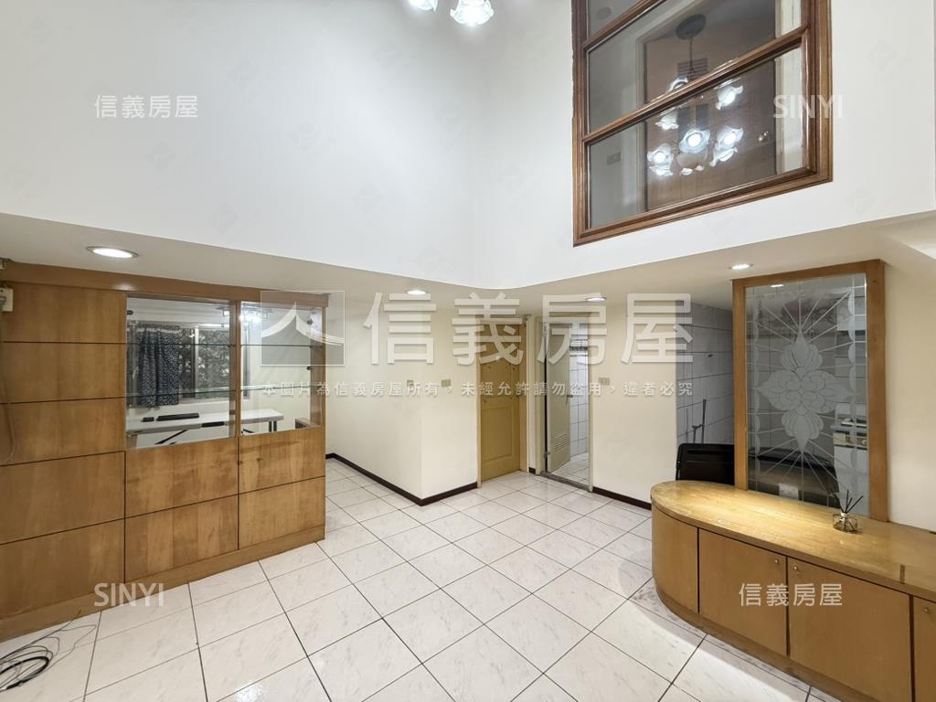 匠心☆新店高鮮屋挑高美屋房屋室內格局與周邊環境