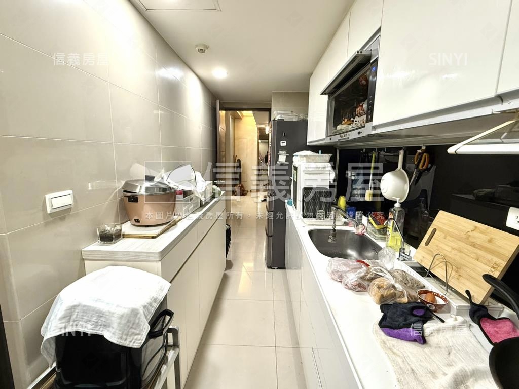 景平站｜雙捷金鑽三房車位房屋室內格局與周邊環境