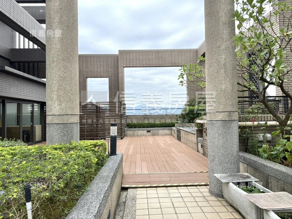 景平站｜雙捷金鑽三房車位房屋室內格局與周邊環境