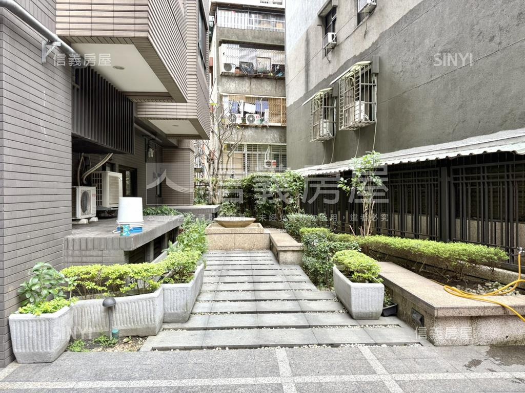 景平站｜雙捷金鑽三房車位房屋室內格局與周邊環境