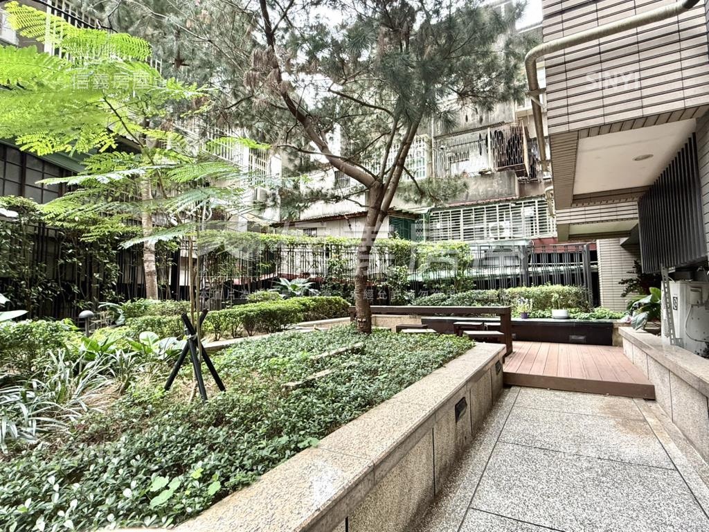 景平站｜雙捷金鑽三房車位房屋室內格局與周邊環境