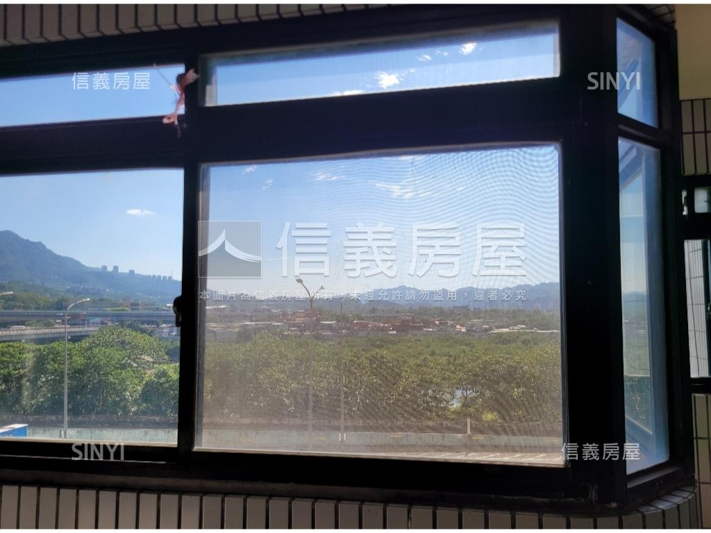 河景近商場電梯美三房房屋室內格局與周邊環境