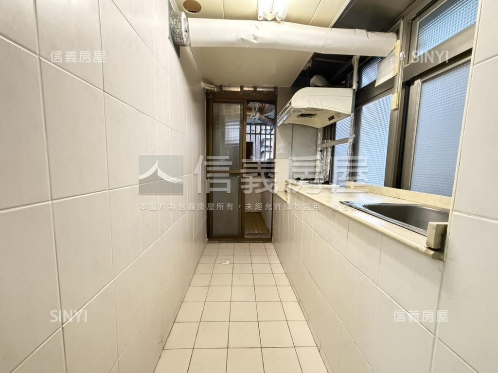 大安新村幸福甜蜜成家三房房屋室內格局與周邊環境