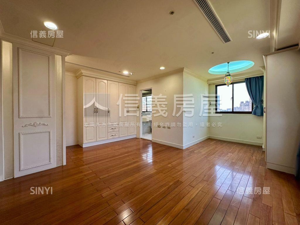 百川雲頂綠景四房雙車位房屋室內格局與周邊環境