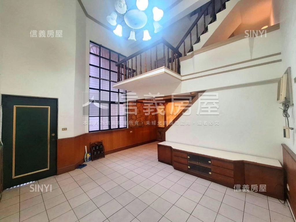 忠福有車位透天稀有釋出房屋室內格局與周邊環境