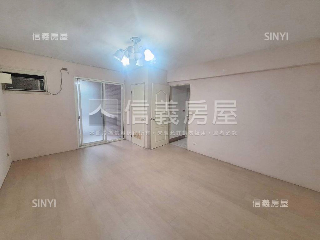 忠福有車位透天稀有釋出房屋室內格局與周邊環境