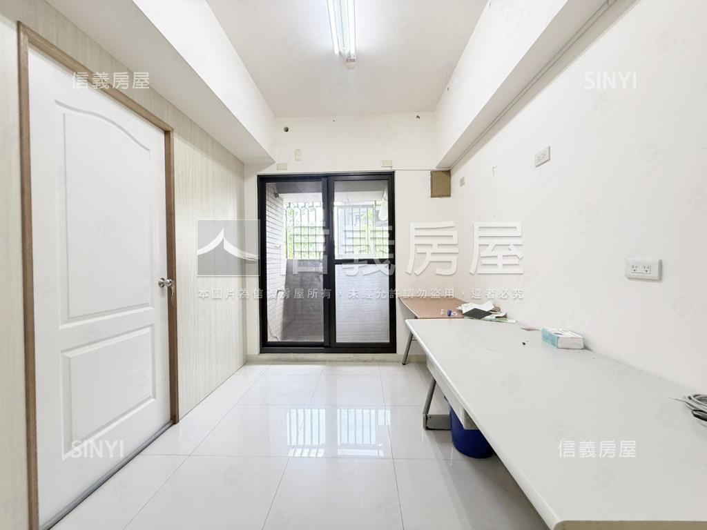 華友聯稀有正街亮美店面房屋室內格局與周邊環境