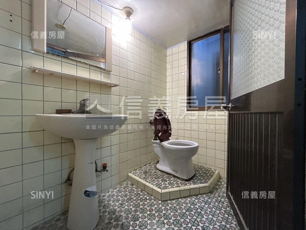 竹東長春路三段大地坪透店房屋室內格局與周邊環境